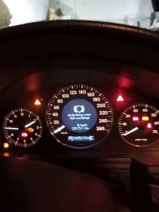 Мерседес W 211  тезда сотилади