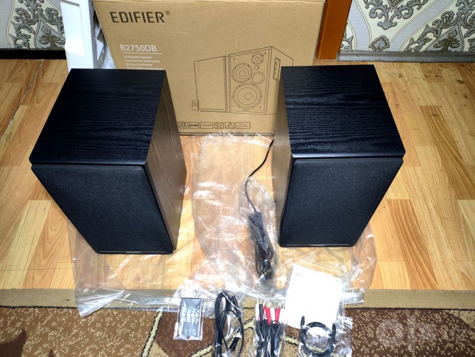 Edifier R2750DB новые, полный комплект