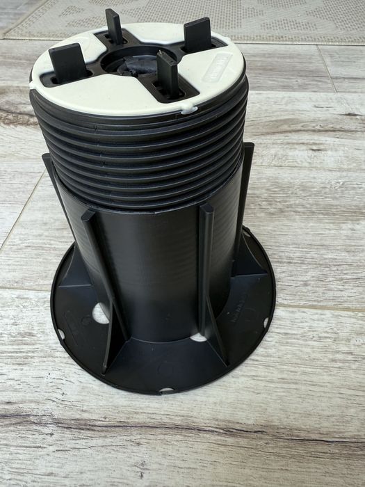 Plot/ picior/ suport reglabil din pvc pentru pardoseli supraînaltate