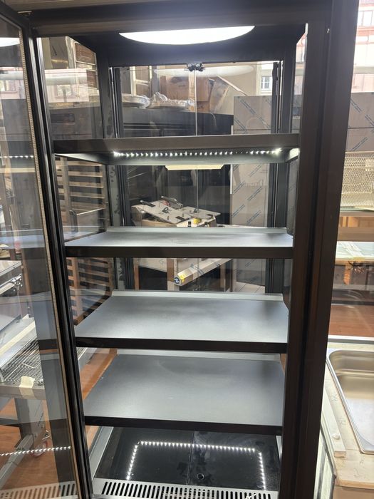 Топла витрина за закуски и хляб