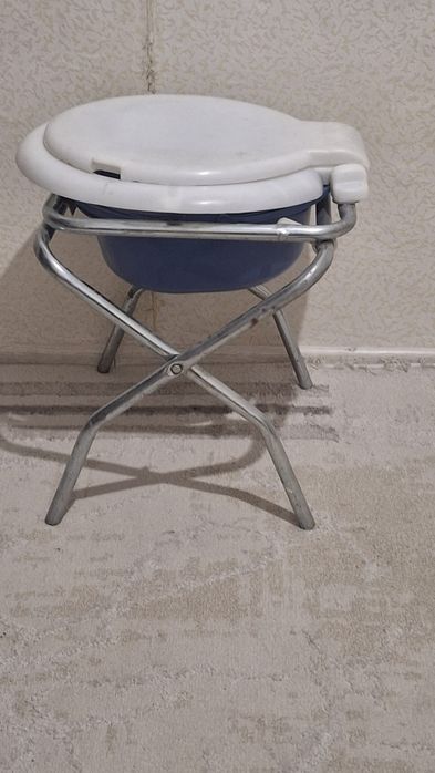 Санитарный.   стул