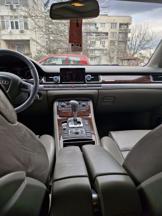 Продавам Audi A8