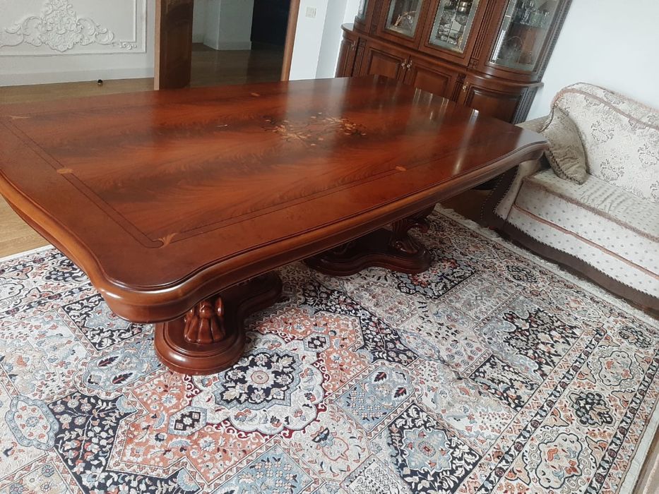 Продам стол