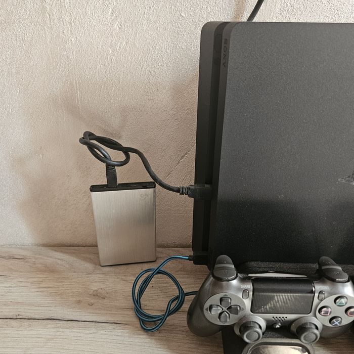 De vanzare Playstation 4