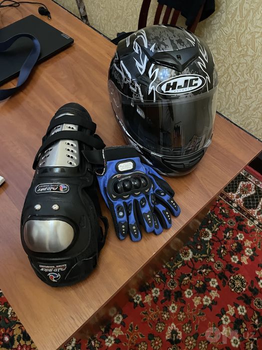 Мото Шлем 200$.