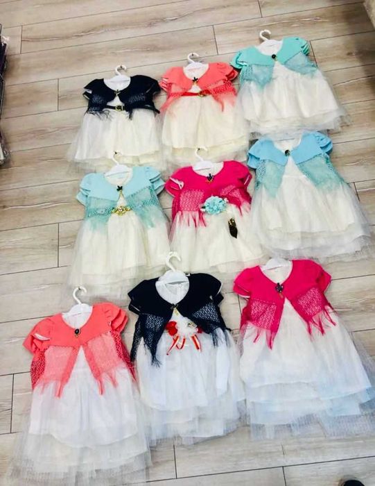 Детские платья с накидкой новые. Размеры есть