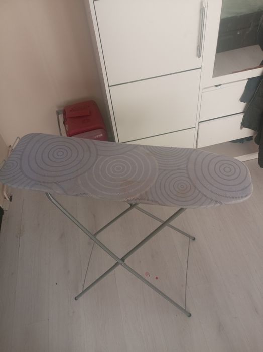 Vând Masa de calcat