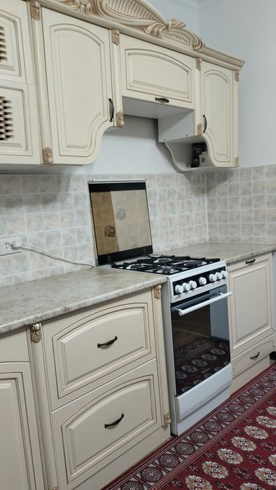 Угловой кухонный гарнитур