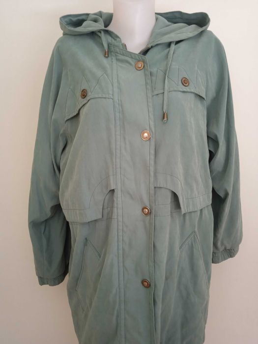 Дамско есенно, преходно яке