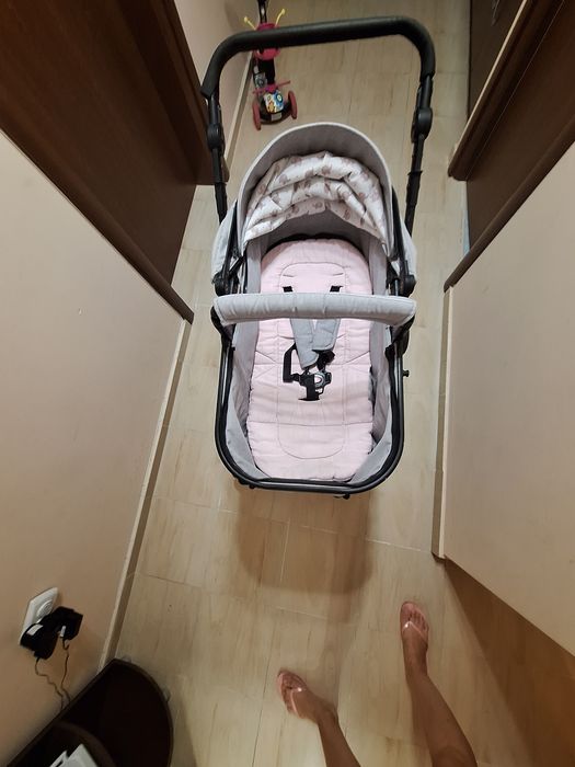 Бебешка количка !