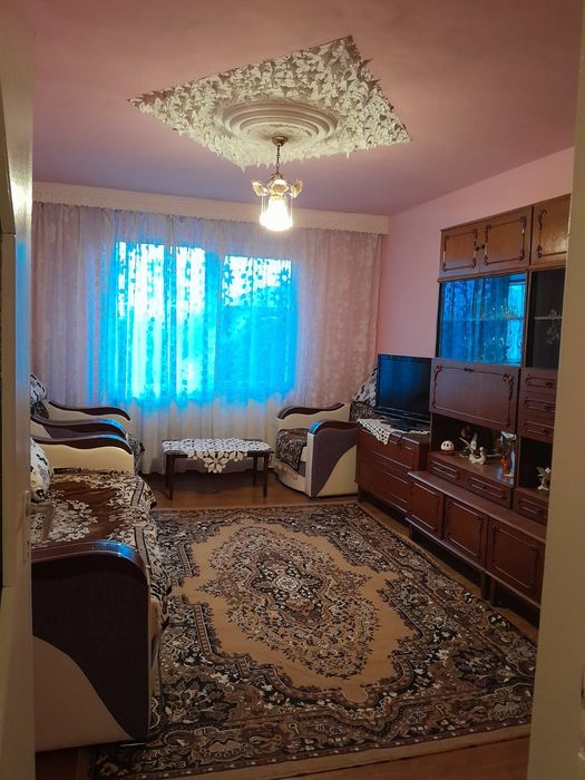 Apartament 2 camere de inchiriat cartier armatei etaj 1