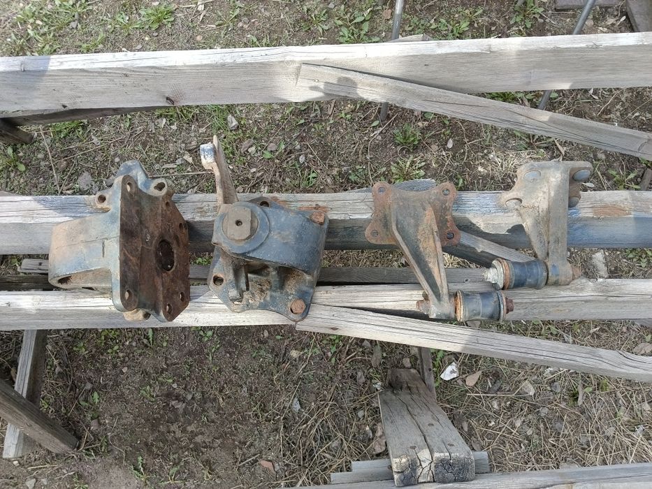 Крепление рессор