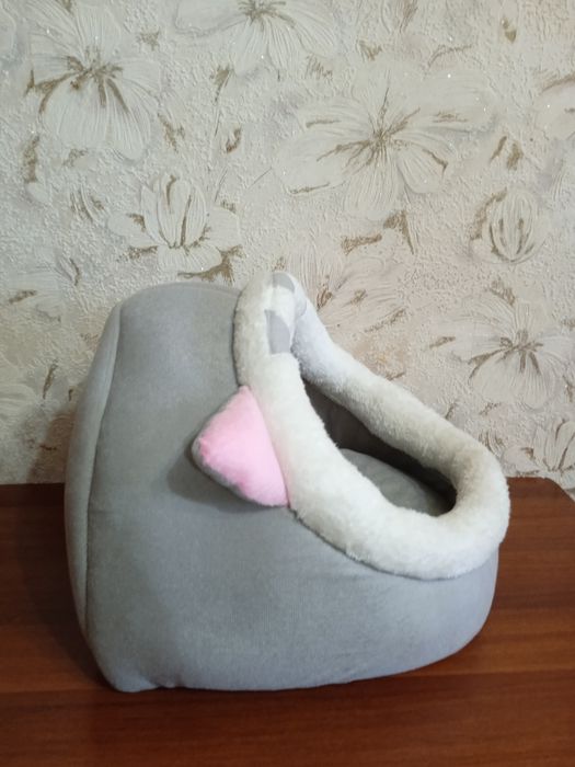 Продам лежанку новую.3500