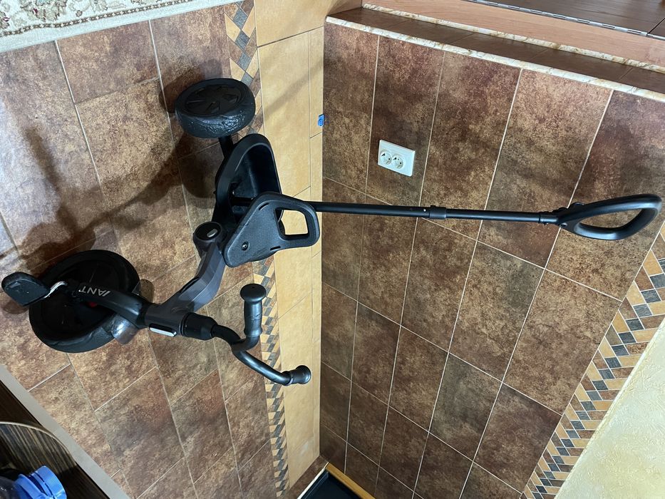 Трехколесный велосипед