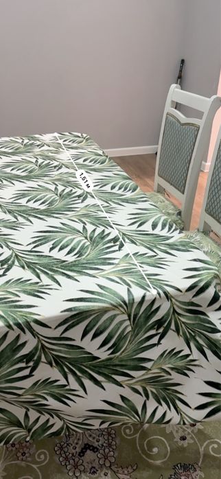 Продам комплект стола со стульями