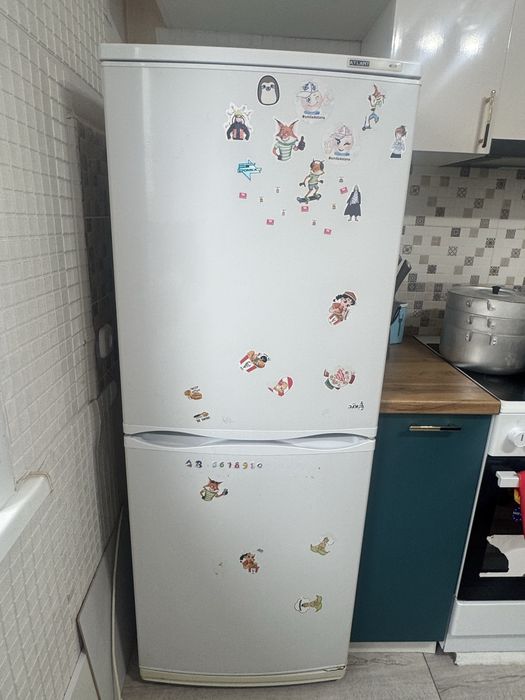 Продам холодильник