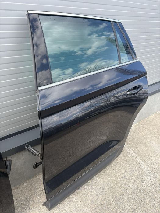 Skoda Kodiaq предни врати/ задни врати/ огледала