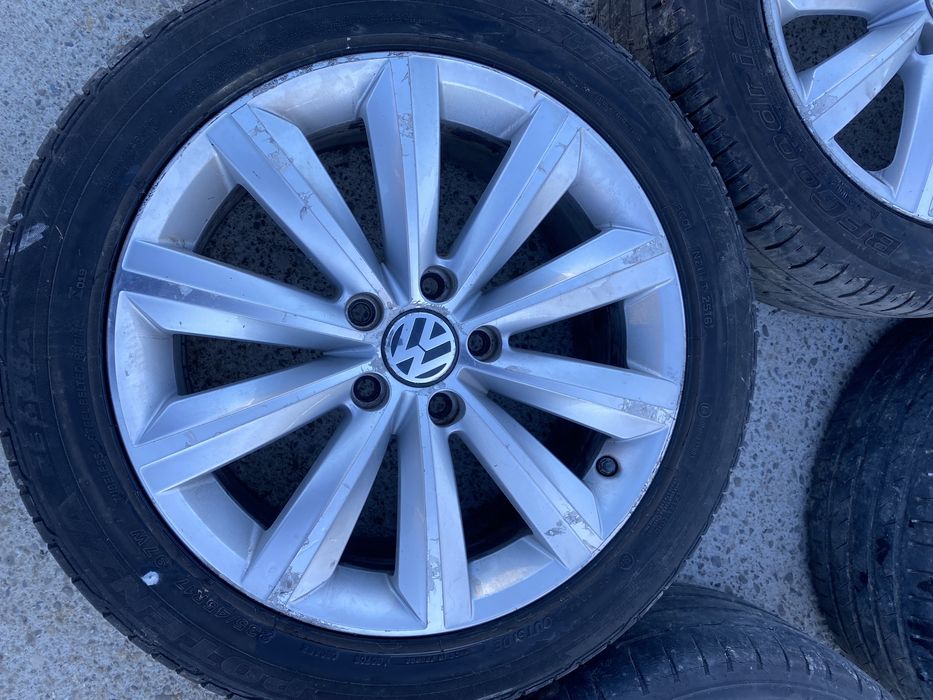 1 janta o roata vw Passat b7 roata rezerva aliaj r17 cauciuc bun !