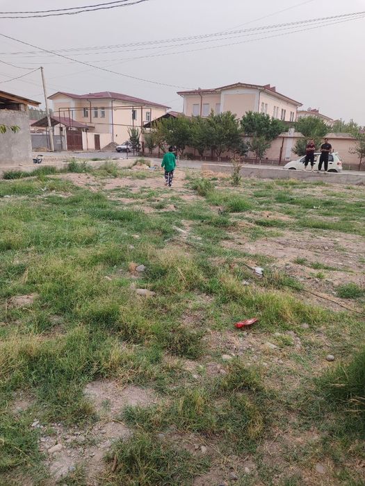 Фут ситидан 3км 5сотик ер участка сотилади