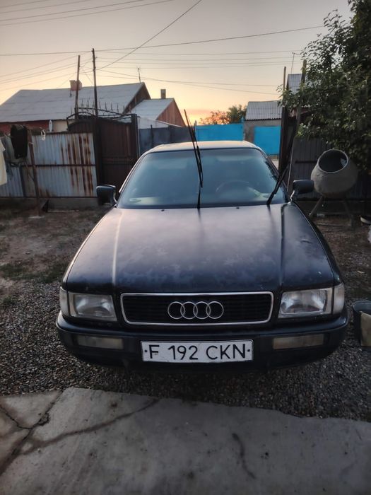 Продам Ауди б-4 1993
