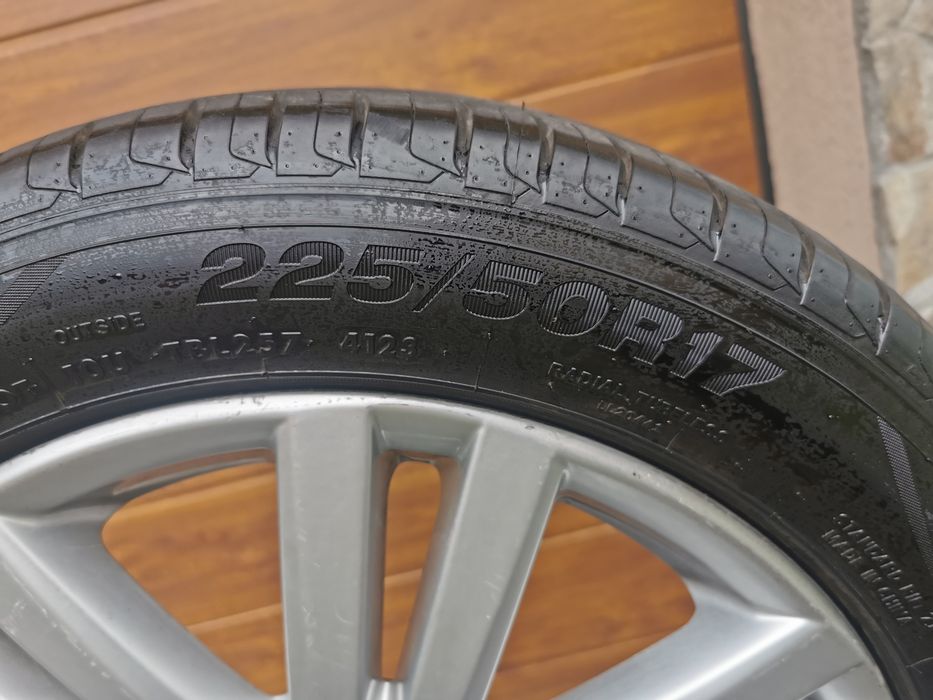 Jante originale Vw R17" cu cauciucuri noi de vară 225/50/17