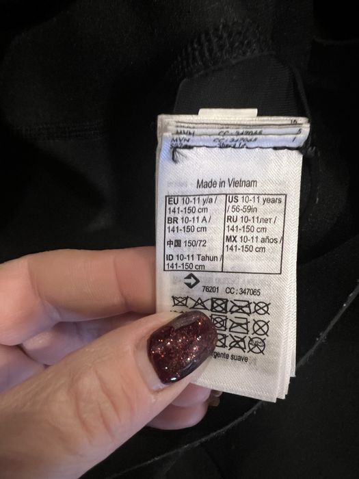 Детски неопрен подходящ за момче и момиче за 11 годишна възраст!