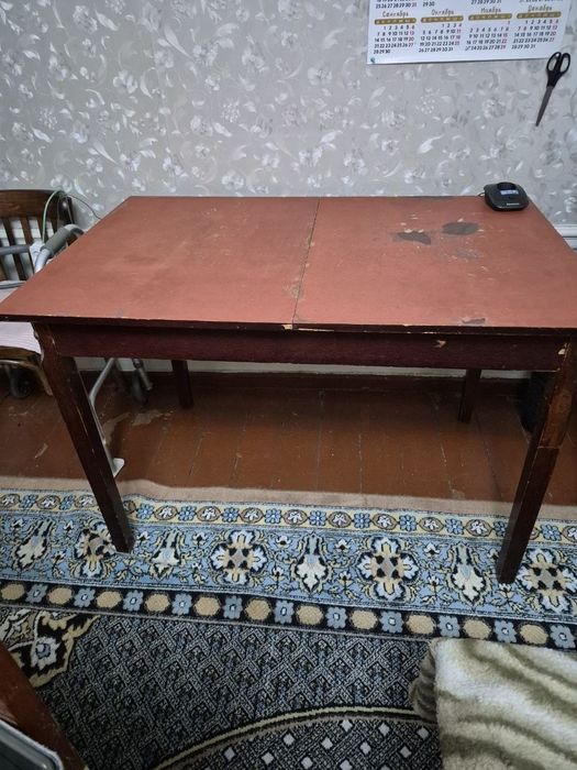 Отдам даром стол