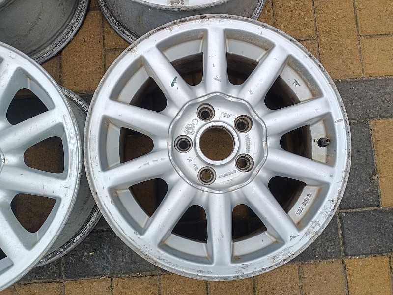 Продам оригинальные диски на  Audi