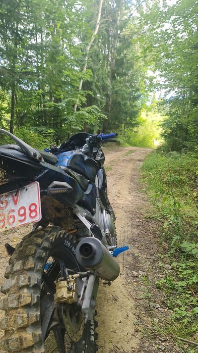 Vând sportivă făcută de offroad