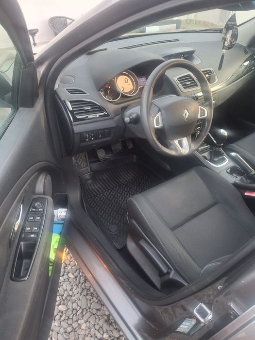 RENAULT Megane 2011 — imagine 5
