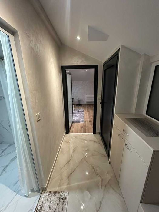 Дава се под наем Двустаен апартамент в Пловдив, Център - 45 кв.м за 348.84 € - Снимка #2