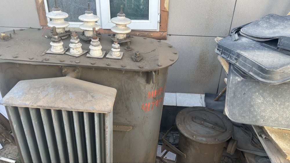 Продам Трансформатор в хорошом состояние