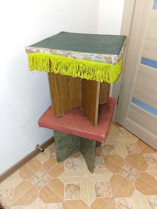 Продам табуретки