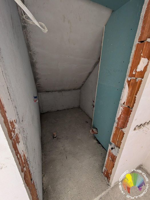 Продава се Двустаен апартамент в Бургас, Възраждане - 84 кв.м за 916 €/кв.м - Снимка #3