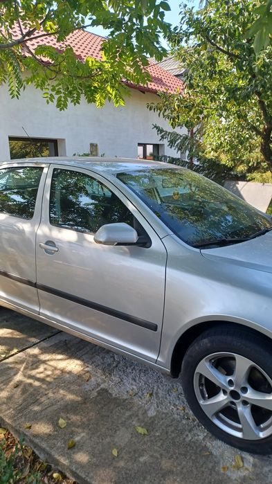 Vând skoda octavia