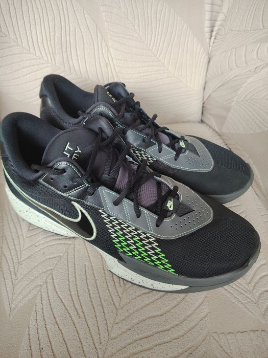 Запазени мъжки Nike два чифта