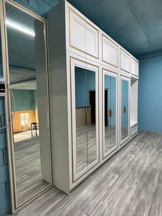 Продам шкаф для прихожей