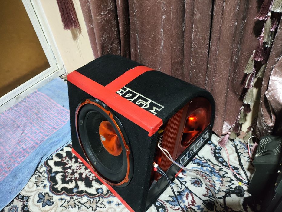 Активный сабвуфер