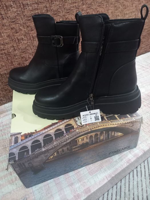 Продам ботинки осенне-весенние