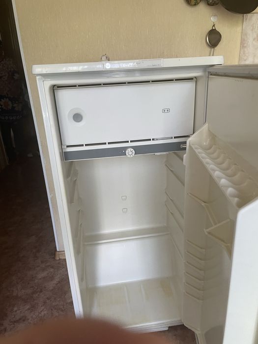 Продам холодильник