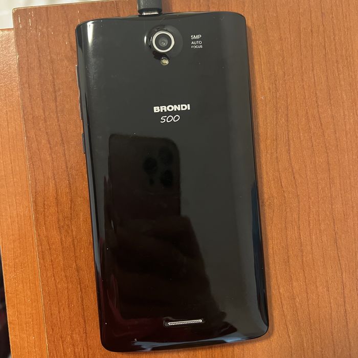 Telefon Brondi 500