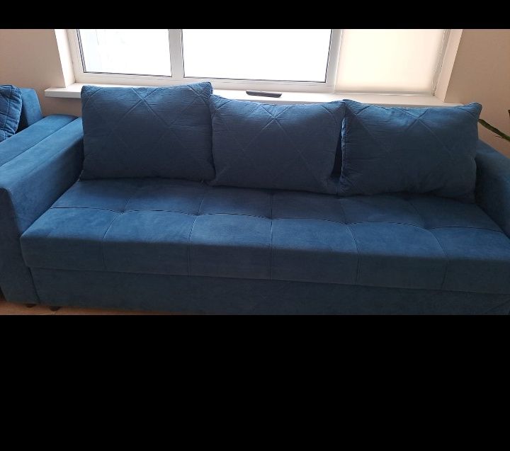 Продается диван в хорошем состоянии