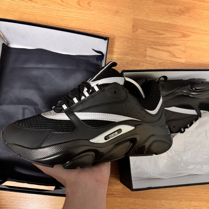 Dior B22 Black / White
