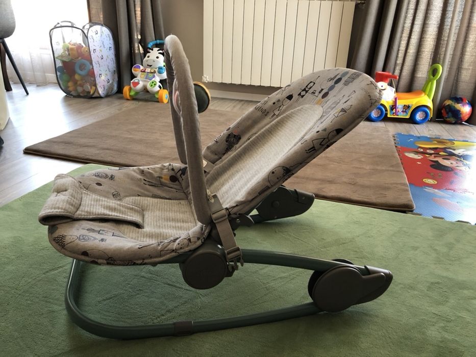 Сгъваем бебешки шезлонг тип  люлка