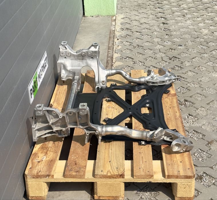 Преден мост AUDI Q7 SQ7 4M 4M0399315Q 4M1399345C
