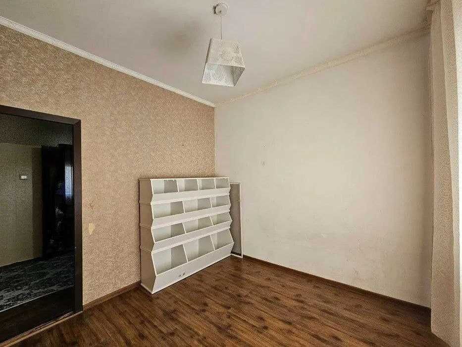 Продается квартира в Яшнабадском районе Тузел-1, 3х комнат на 1-этаже