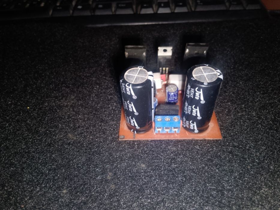 Оконечникий усилителя 150 ватт 4 Ом