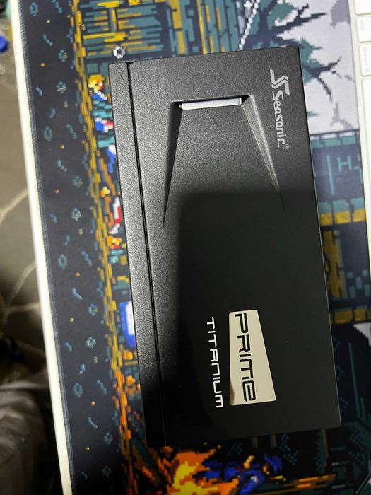 Sursa Seasonic PRIME Ultra 650W Titanium – full modulara