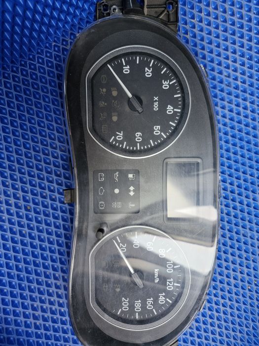 Щиток приборов б/у
