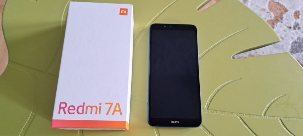 Xiaomi Redmi 7A 5,4" чисто нов